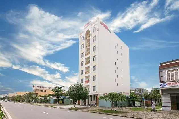 OYO 784 Tn Eden Hotel - Dış Mekan
