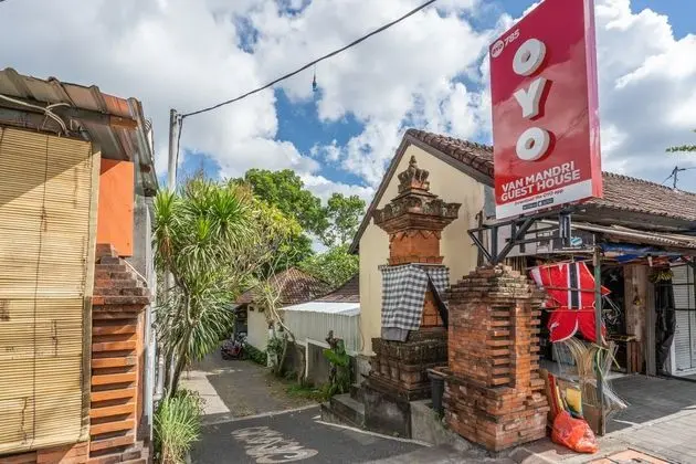 OYO 785 Van Mandri Guest House