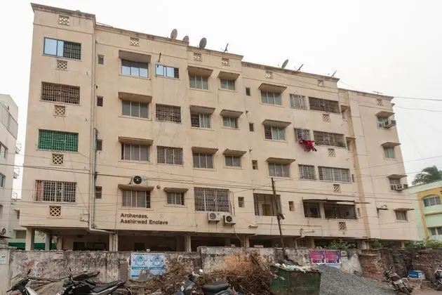 OYO 7853 Pearl Corporate Residency