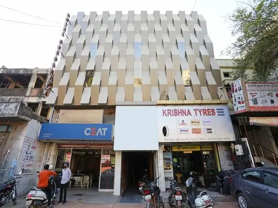 OYO 7859 Hotel Gurukripa
