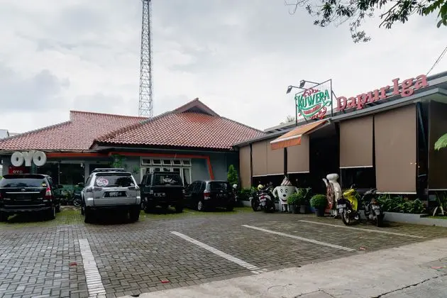 OYO 787 Hotel Kuwera Inn