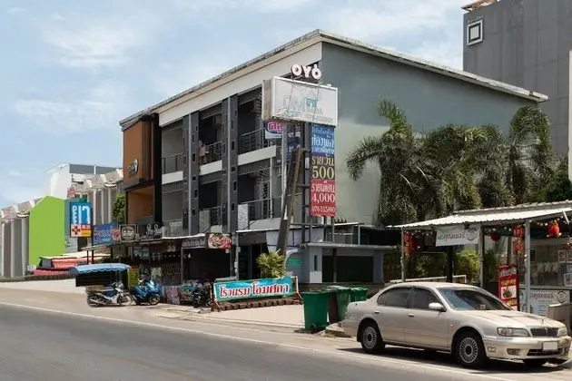 OYO 792 Omsaga Phuket Hotel - Dış Mekan