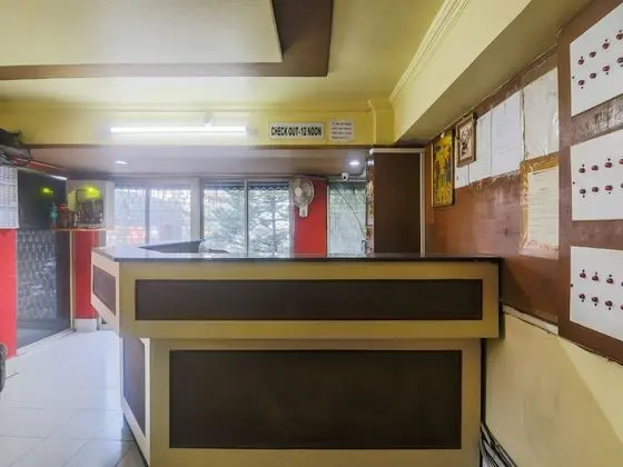 OYO 7934 Hotel Priyodarshani - Lobi