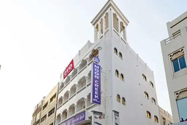 OYO 800 Moon Creek Hotel - Dış Mekan