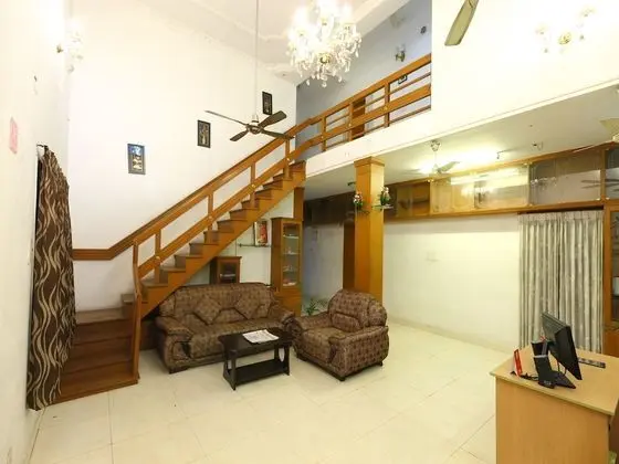 OYO 8033 Premam Service Apartment - Lobi