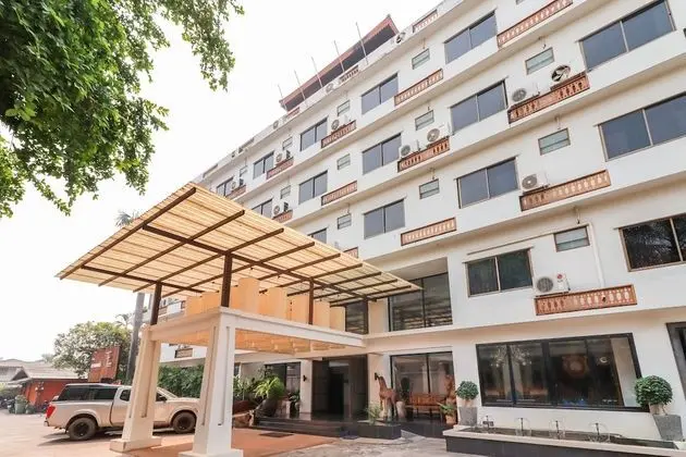 OYO 807 Suan Dok Kaew Hotel - Dış Mekan