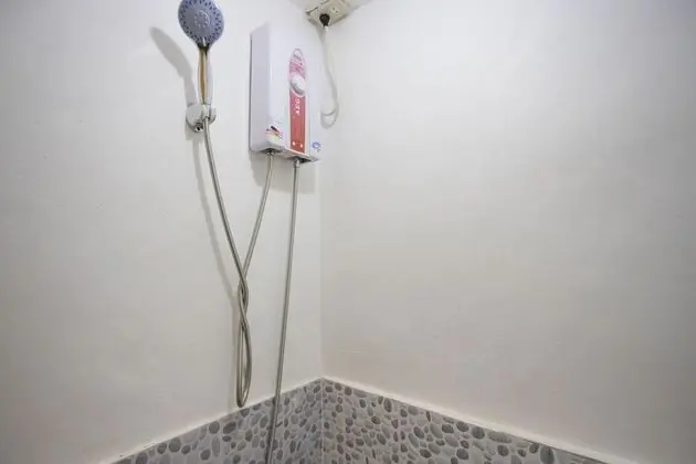 OYO 808 Mye Tourist Inn - Banyo Tipleri