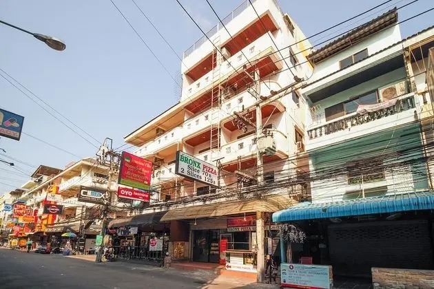 OYO 811 Jasmine Villa - Dış Mekan