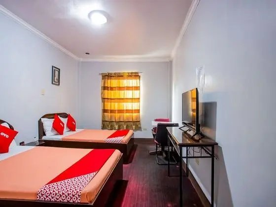 OYO 812 Laura's Hotel - Oda