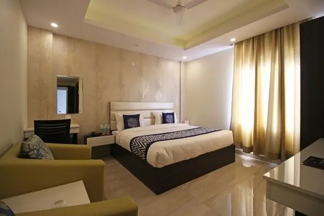 OYO 8132 Hotel Kukreja