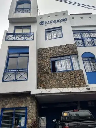 OYO 816 Oktowaves Hotel - Dış Mekan