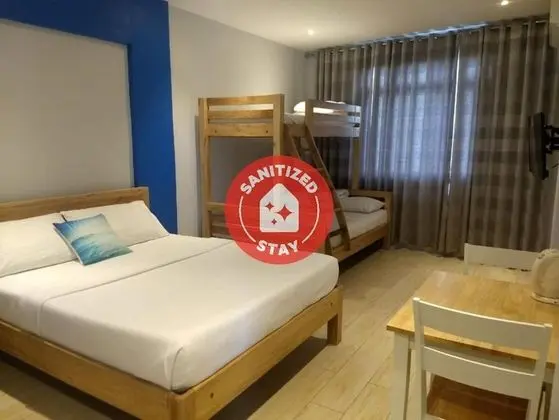 OYO 816 Oktowaves Hotel - Oda