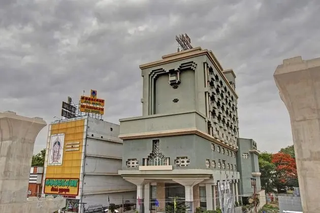 OYO 8169 Hotel Salem Castle