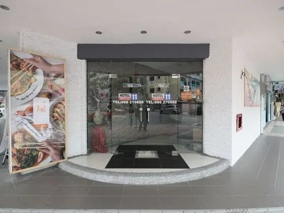 OYO 818 Hotel 11