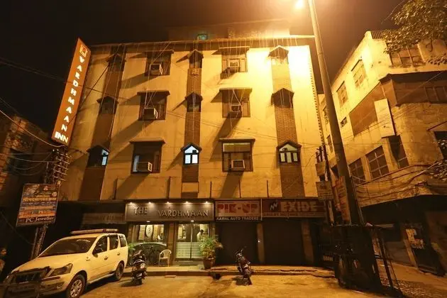 OYO 8188 Vardhmaan Inn