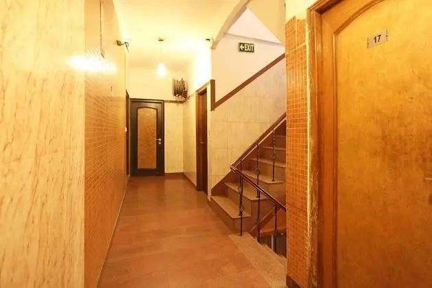 OYO 8188 Vardhmaan Inn - İç Mekan