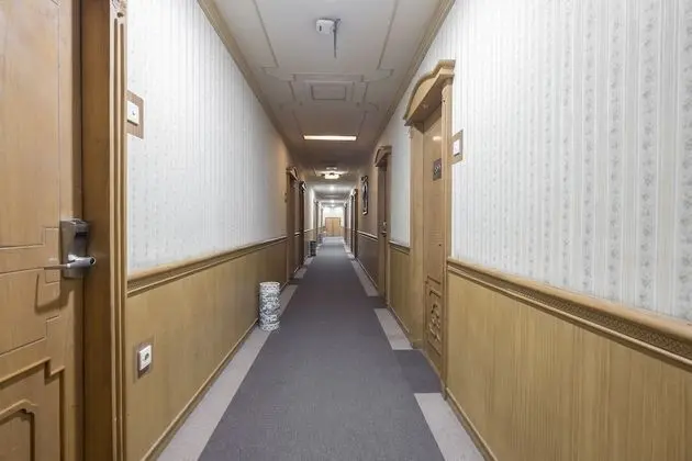 OYO 821 Hotel Dinasti - İç Mekan