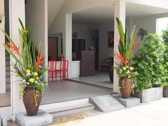 OYO 821 The Littlenest Phuket - Lobi