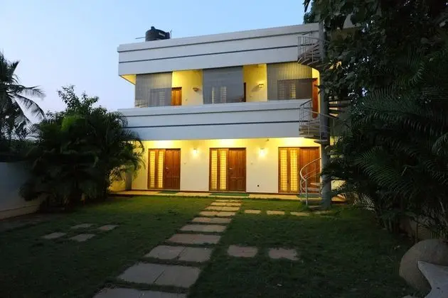 OYO 8229 Marine Drive