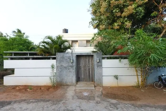 OYO 8229 Marine Drive - Dış Mekan
