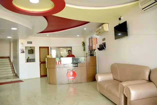 OYO 8244 Hotel Bliss Executive - Lobi