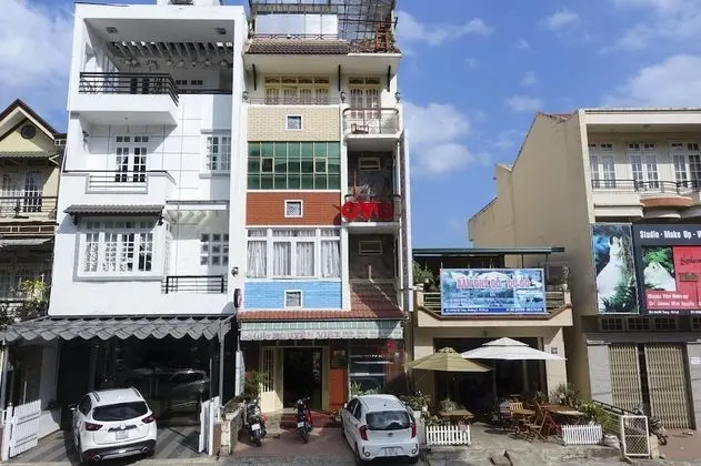 OYO 827 Bach Duong Hotel