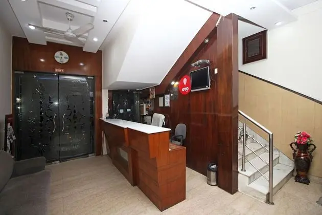 OYO 8336 Hotel De Gold - Lobi