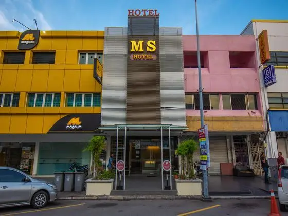 OYO 835 Ms Hotel