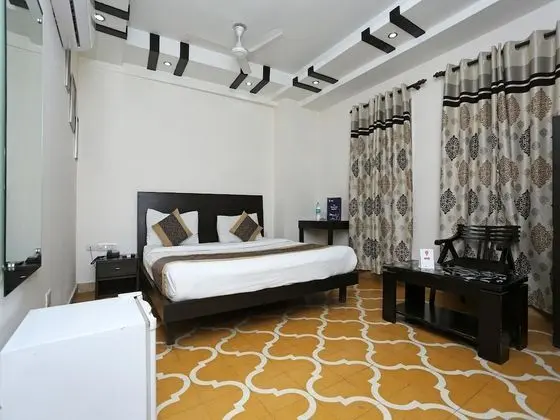 OYO 8352 The Heritage