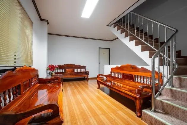 OYO 836 PK Residence - İç Mekan