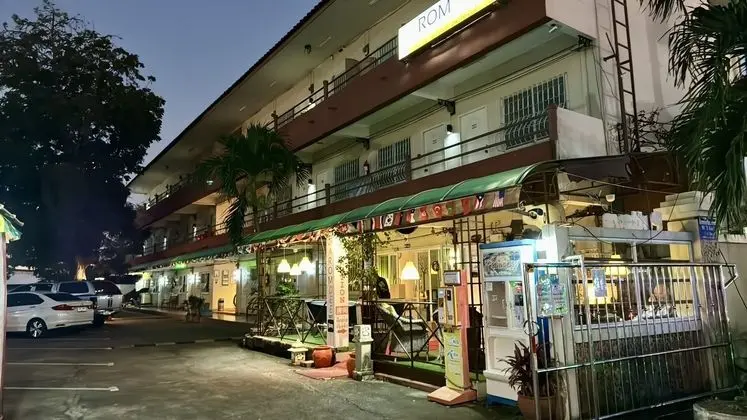 OYO 838 Aromdee Apartment - Öne Çıkan Resim