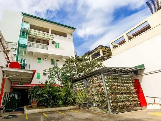 OYO 842 City Smiles Apartelle - Dış Mekan