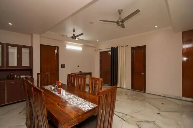 OYO 8430 Absin Hospitality - Yerinde Yemek