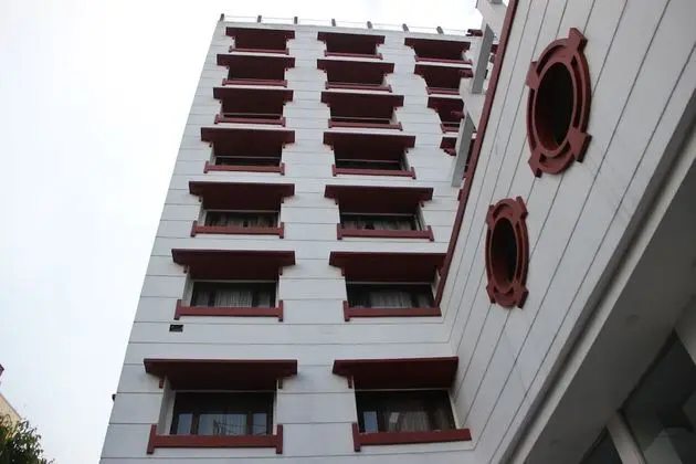 OYO 8450 Hotel Grand Starline - Dış Mekan