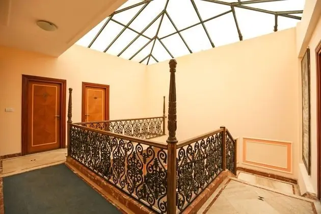 OYO 8465 near Sahara Mall - İç Mekan
