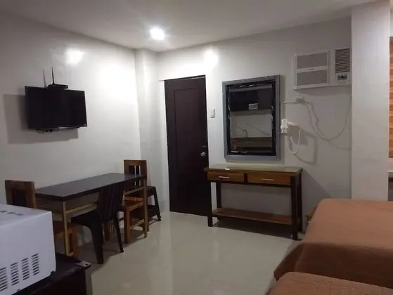 OYO 848 Dona Aurora Condotel - Oda