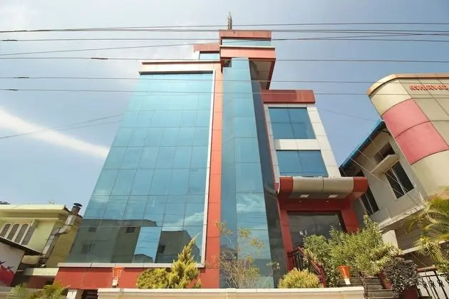 OYO 8496 Hotel SK Regency - Dış Mekan
