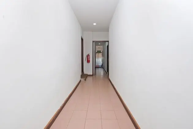 OYO 850 Gold Star Hotel - Lobi