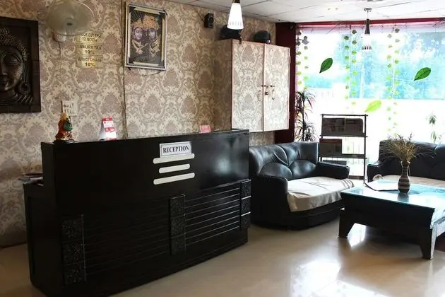 OYO 8505 Hotel Ashu Palace