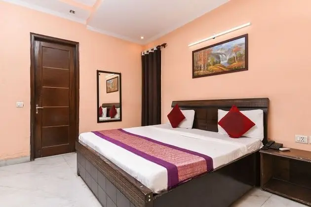 OYO 8534 Golden Park