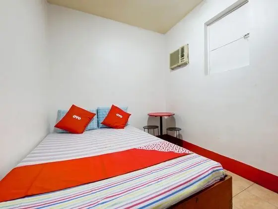 OYO 854 Busline Apartelle - Oda