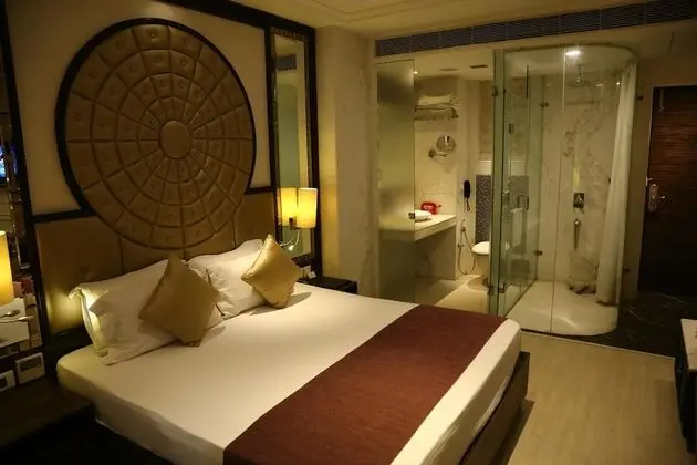 OYO 857 The First Hotel
