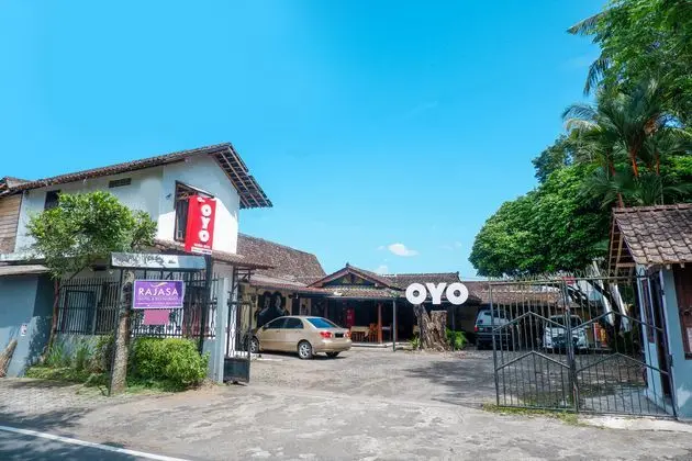 OYO 860 Rajasa Hotel