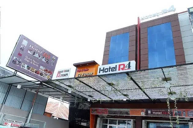 OYO 861 R Four Hotel - Genel