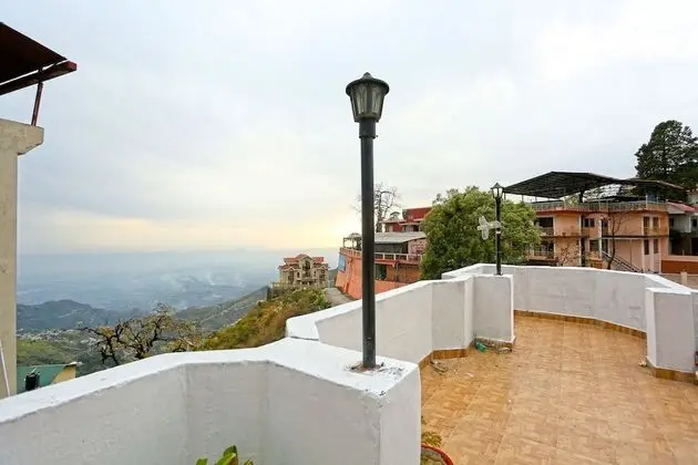 OYO 8637 Shivam Hotel