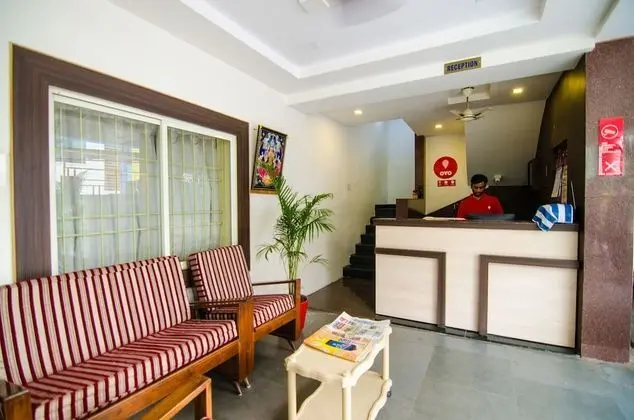 OYO 8671 Sri Krishna Residency - Lobi