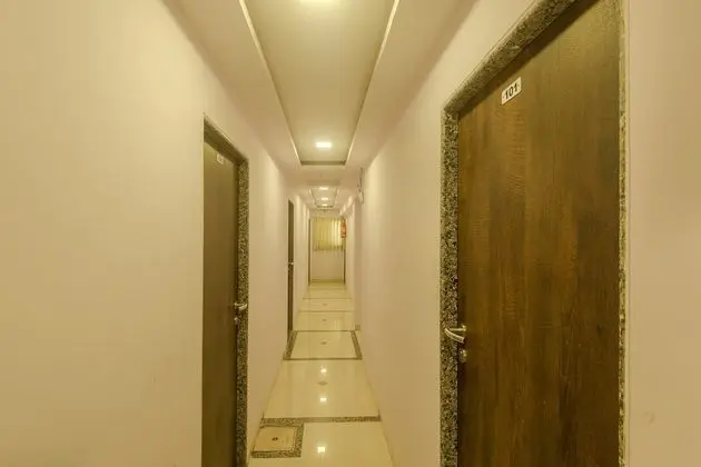 OYO 8685 Hotel Stayland - Dış Mekan