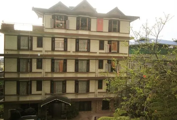 OYO 8701 Hotel Silk Route Residency - Dış Mekan