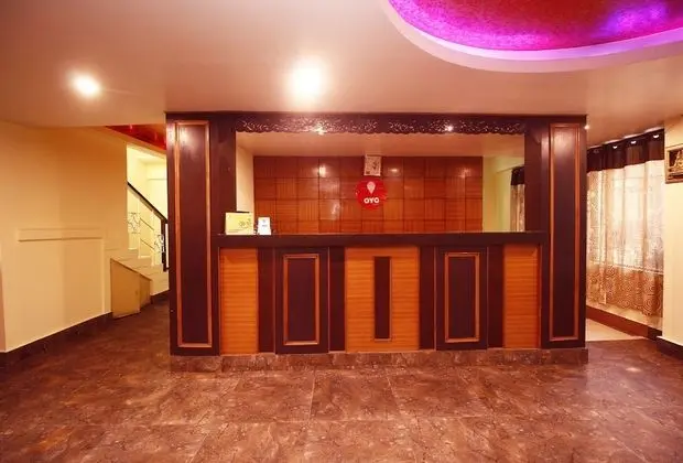 OYO 8701 Hotel Silk Route Residency - Lobi