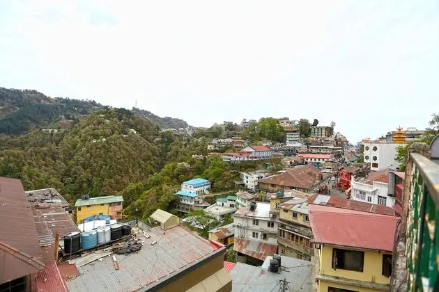 OYO 8714 Hotel Amar